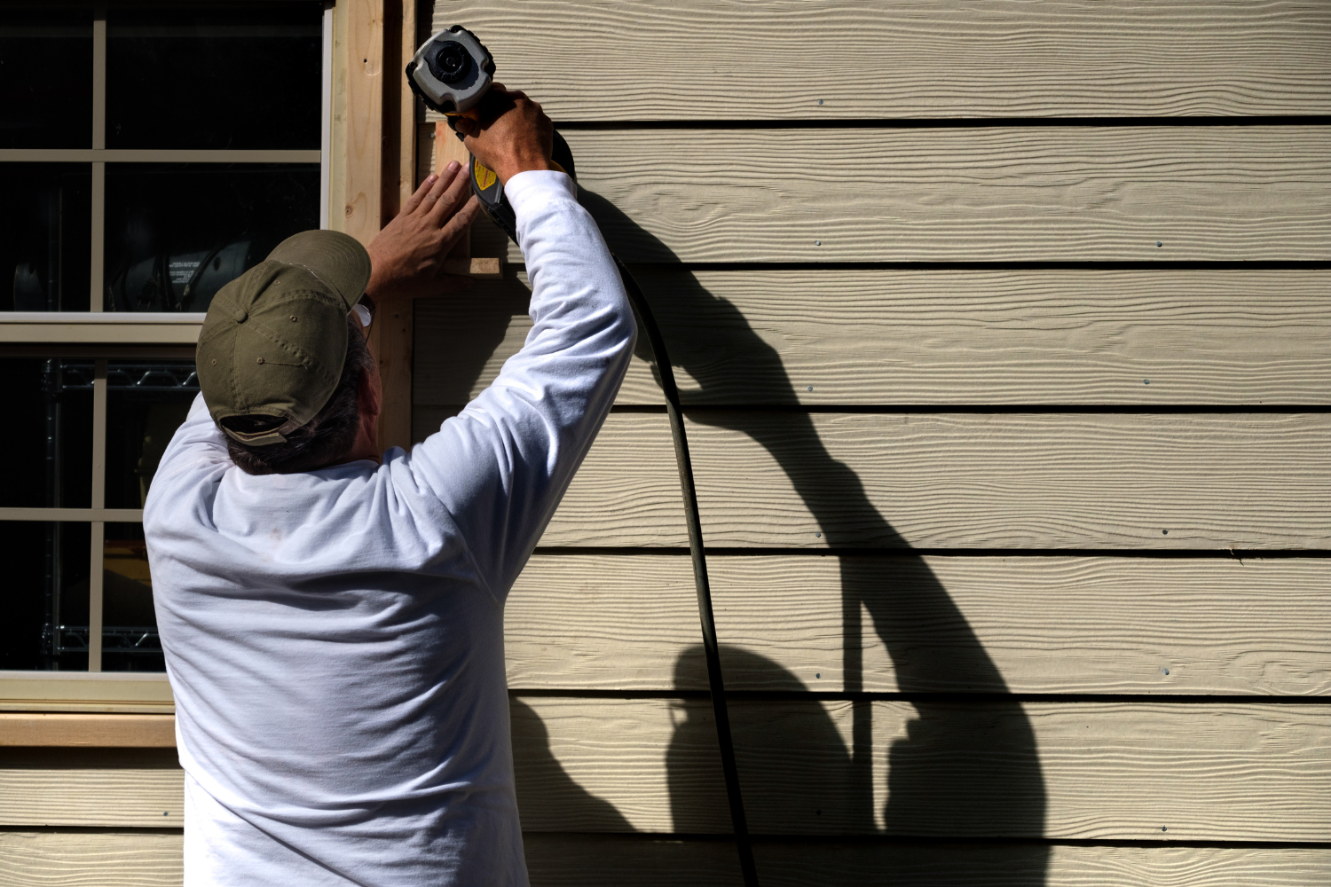 Nailing and fastening techniques for vinyl siding installation