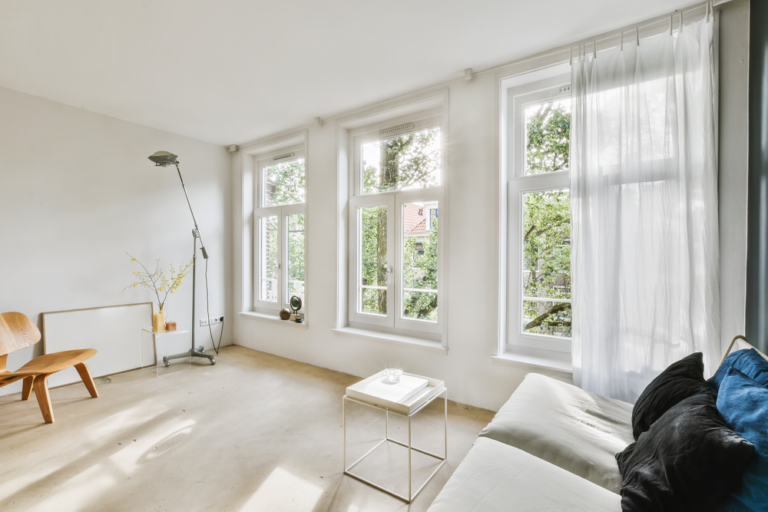 Double Pane vs Triple Pane Windows: Which Is Right for Your Mid-Missouri Home?